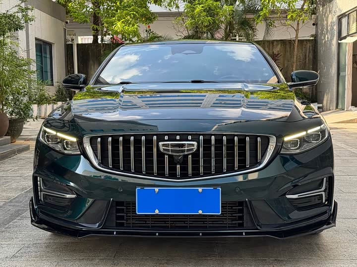 Фото 2 - Geely Preface