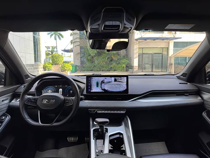 Фото 6 - Geely Preface