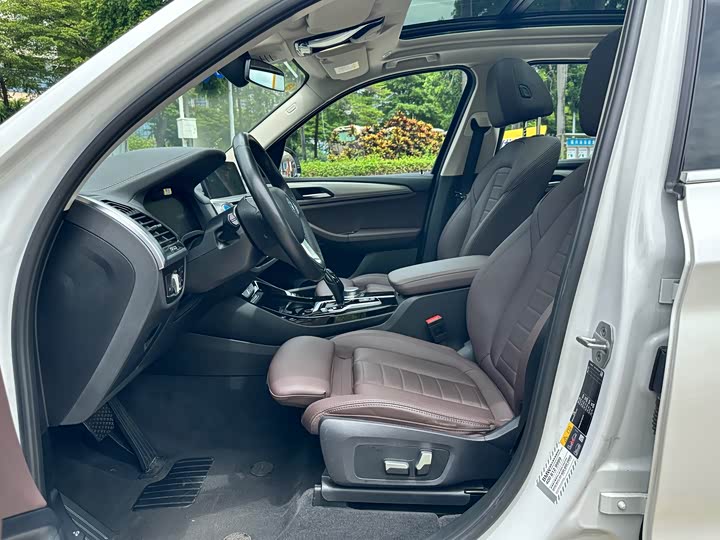 Фото 4 - BMW iX3