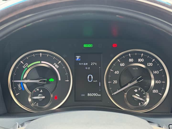 Фото 26 - Lexus LM