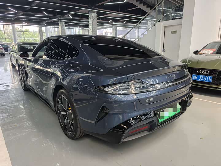 Фото 15 - Xiaomi SU7