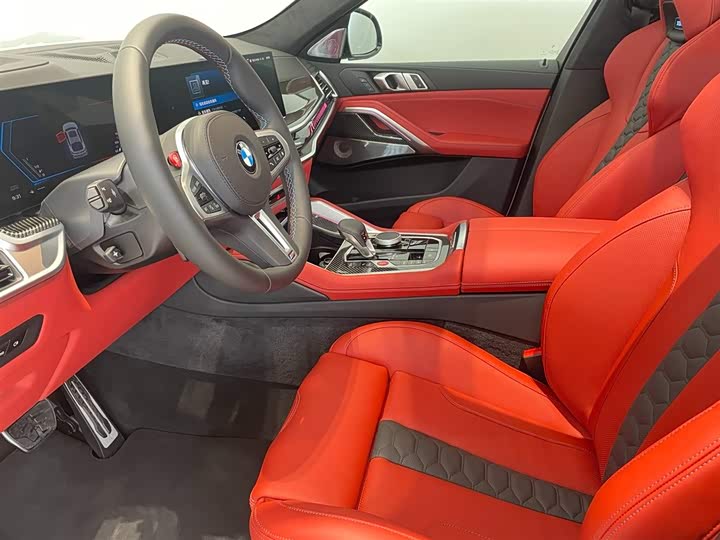 Фото 8 - BMW X6 M