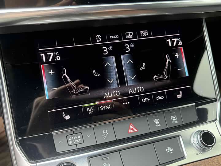 Фото 20 - Audi A6L