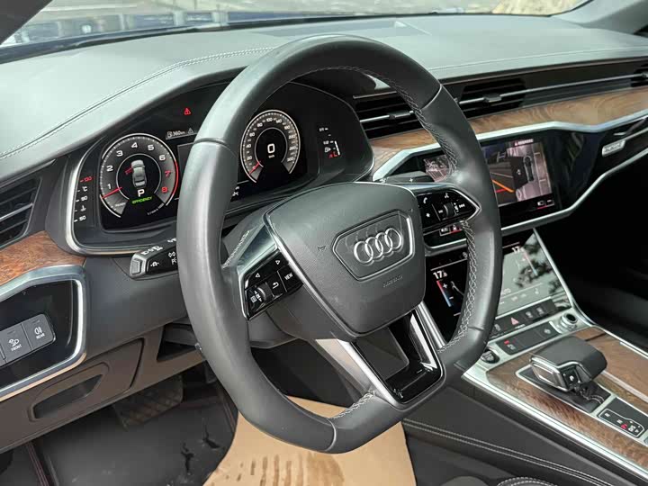 Фото 22 - Audi A6L