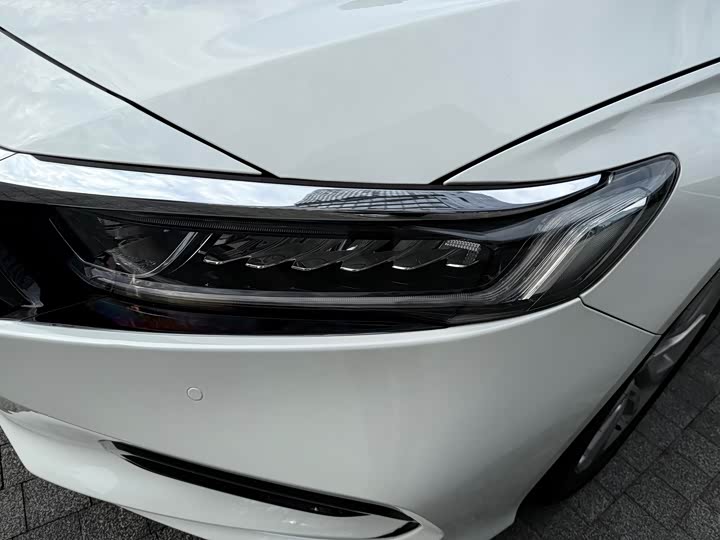 Фото 9 - Honda Accord