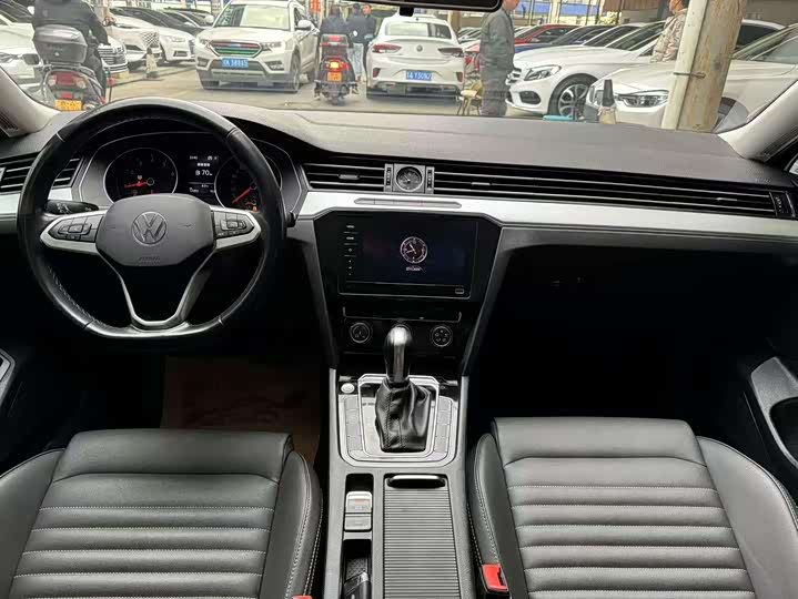 Фото 4 - Volkswagen Magotan