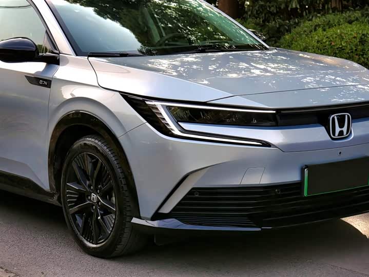 Фото 19 - Honda e:NP2
