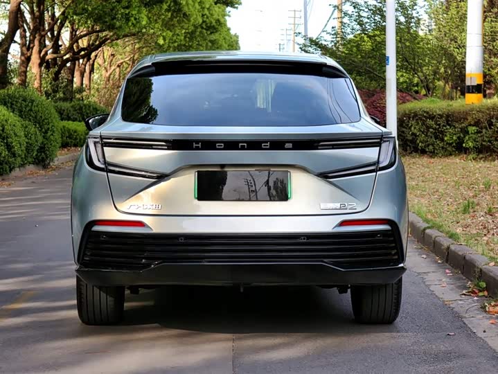 Фото 6 - Honda e:NP2