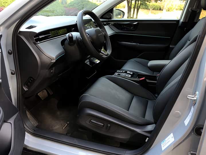 Фото 8 - Honda e:NP2