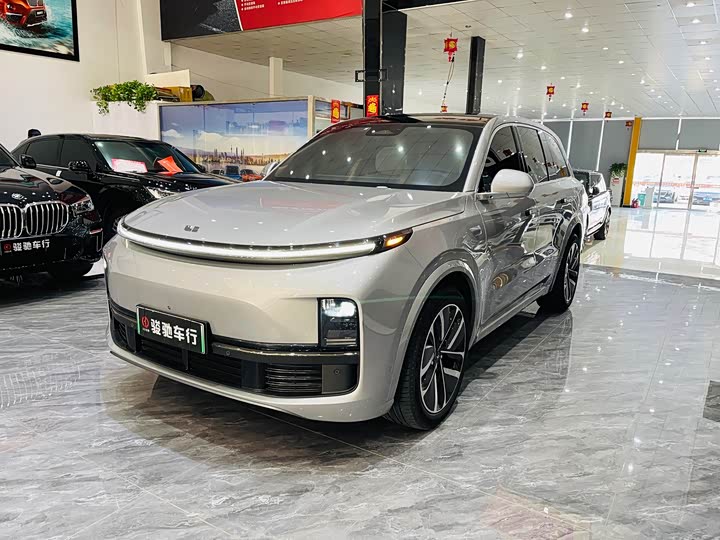 Фото 1 - LiXiang L8