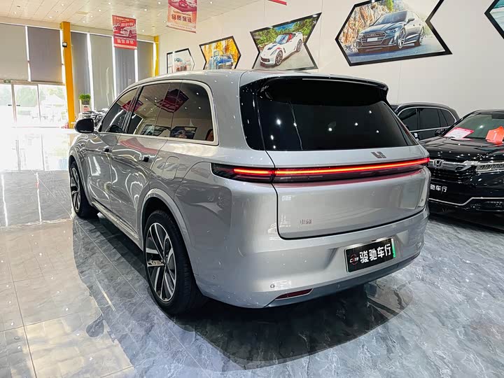 Фото 9 - LiXiang L8