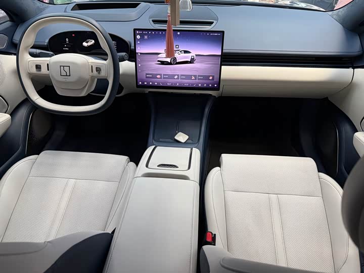 Фото 9 - Zeekr 007