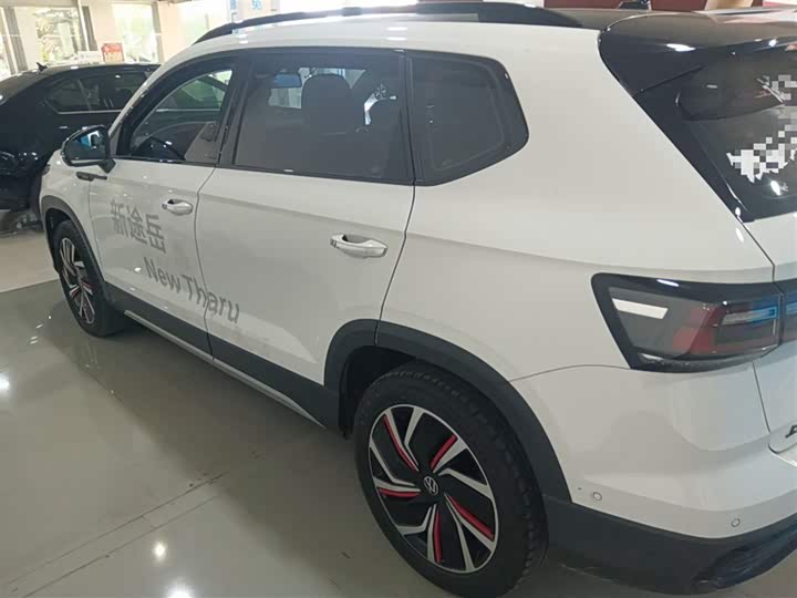 Фото 21 - Volkswagen Tharu