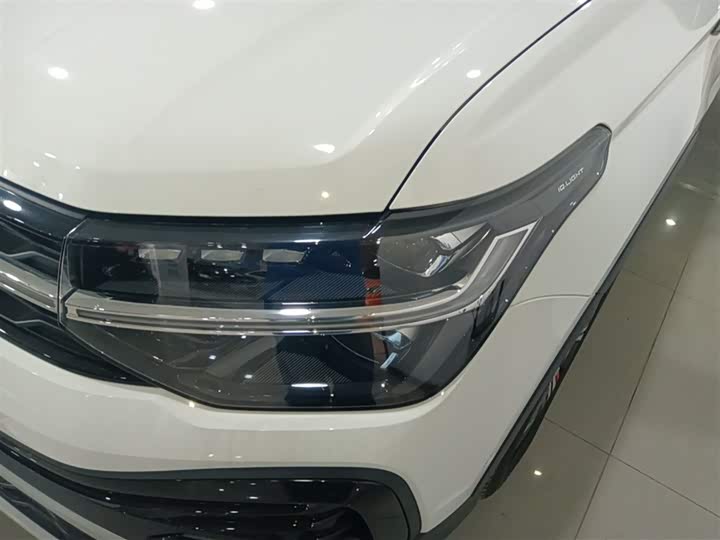 Фото 25 - Volkswagen Tharu