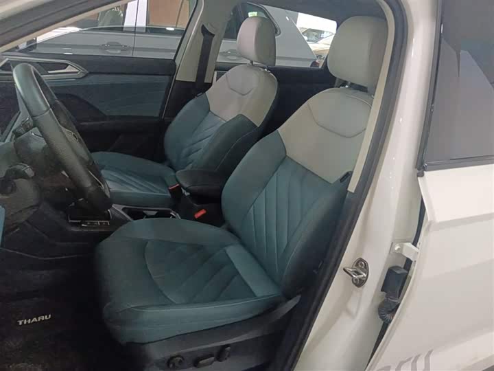 Фото 8 - Volkswagen Tharu