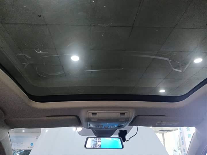 Фото 9 - Volkswagen Tharu