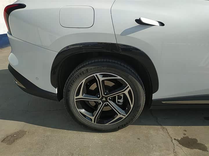 Фото 13 - Hozon L