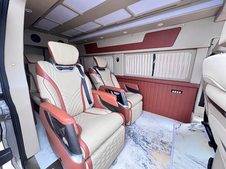 Фото 14 - Ford Transit New