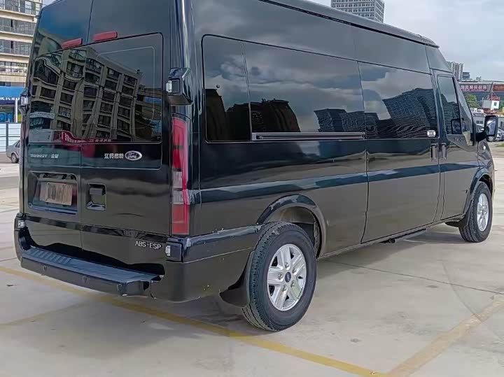 Фото 3 - Ford Transit New