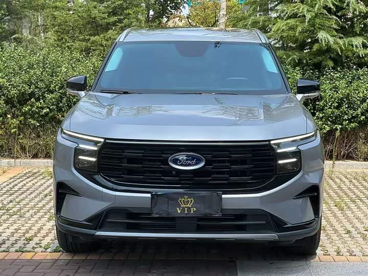 Фото 31 - Ford Edge