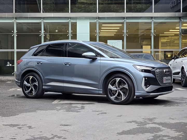 Фото 3 - Audi Q4 e-tron