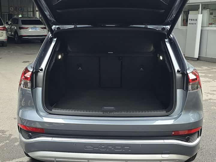 Фото 7 - Audi Q4 e-tron