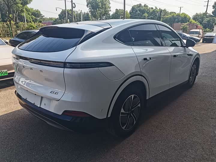 Фото 10 - XPeng G6