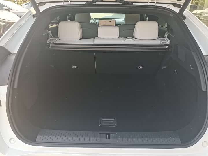 Фото 9 - XPeng G6