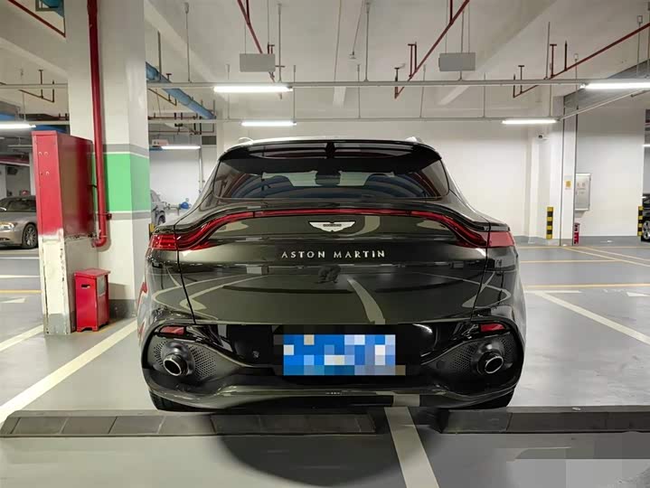 Фото 3 - Aston Martin DBX