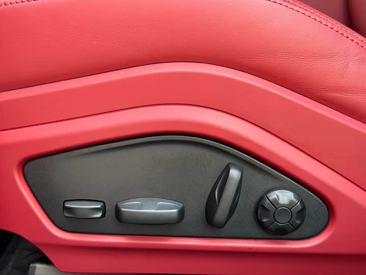 Фото 15 - Porsche Panamera