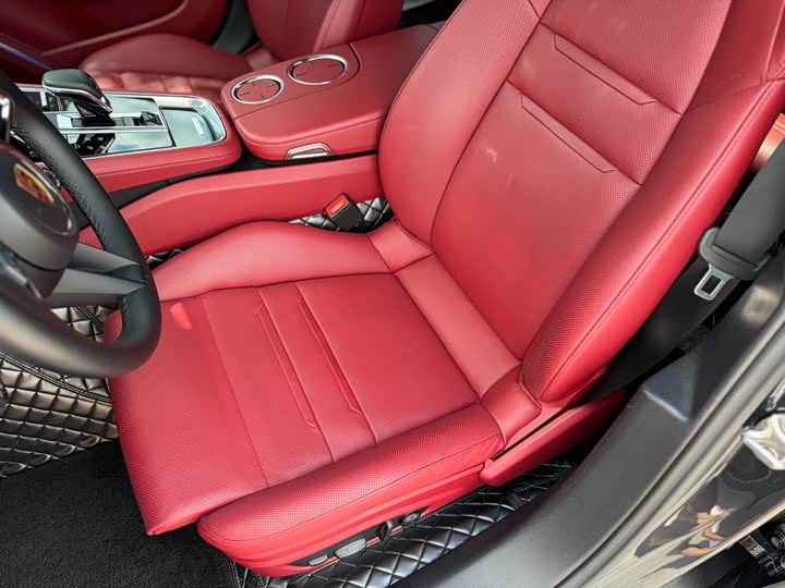 Фото 16 - Porsche Panamera