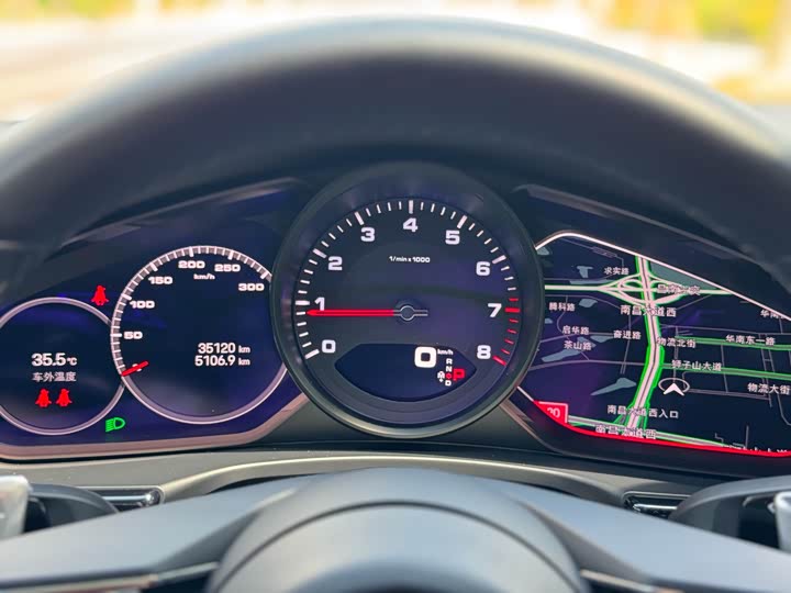 Фото 20 - Porsche Panamera