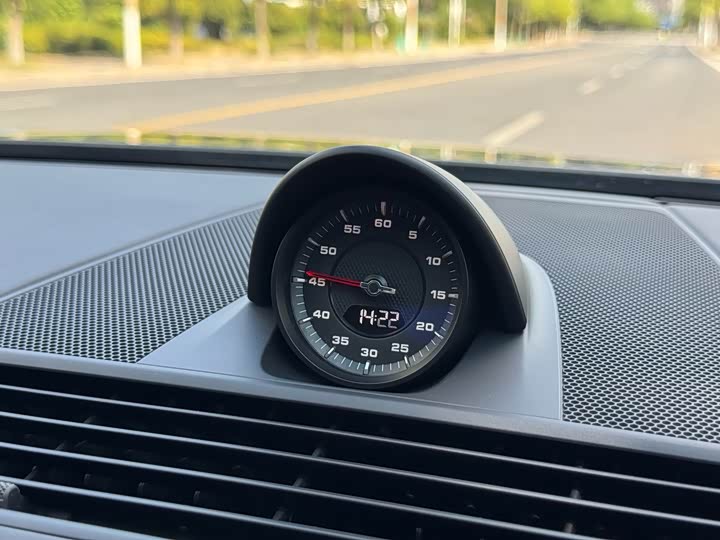 Фото 21 - Porsche Panamera