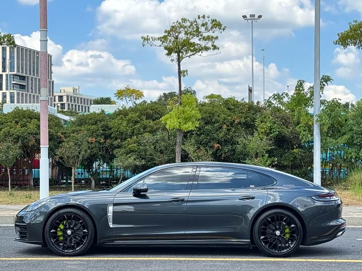 Фото 8 - Porsche Panamera