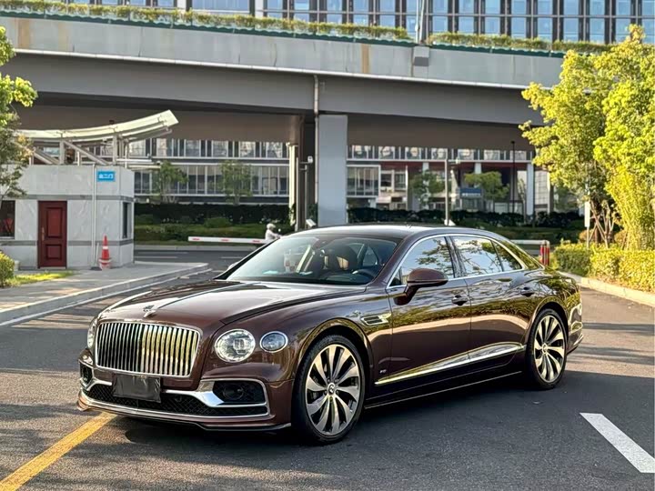 Фото 2 - Bentley Flying Spur