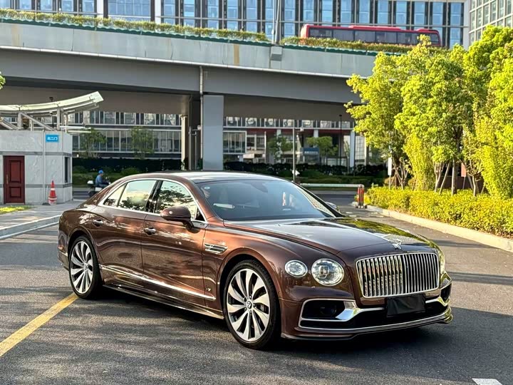 Фото 3 - Bentley Flying Spur