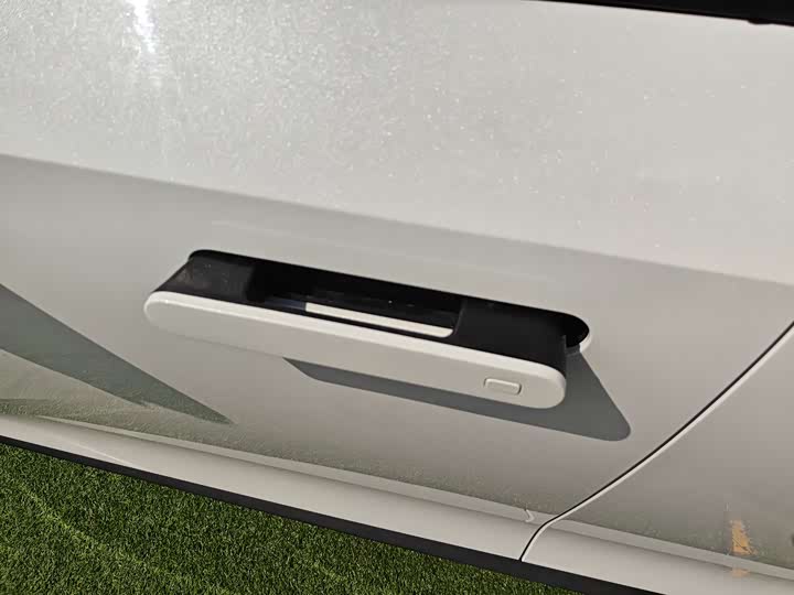 Фото 13 - Changan UNI-V