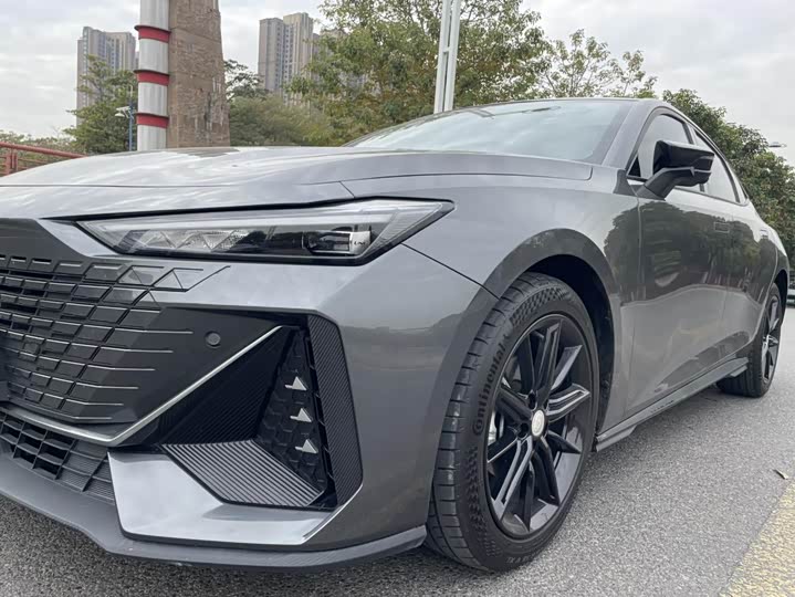 Фото 5 - Changan UNI-V