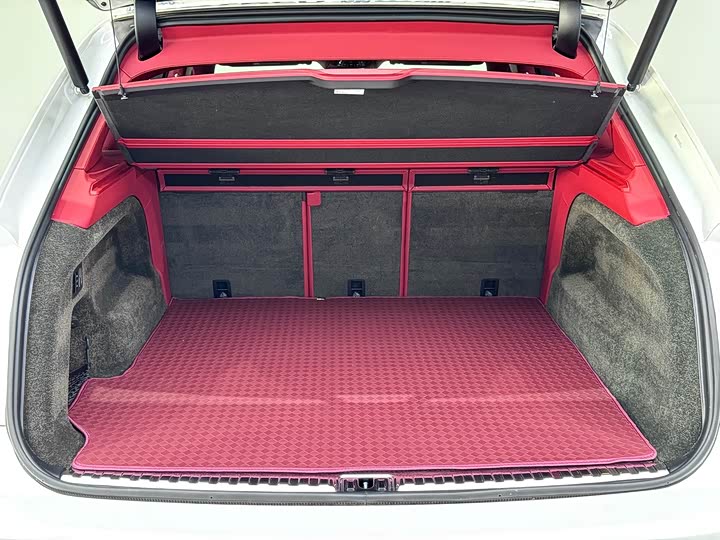 Фото 37 - Bentley Bentayga