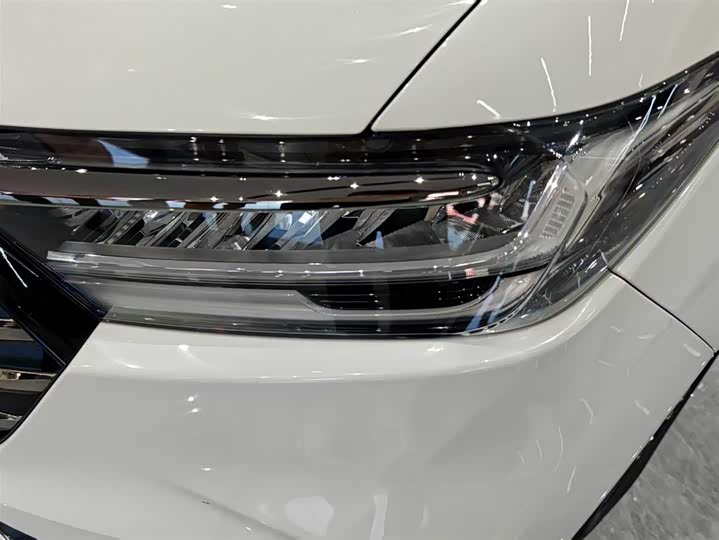 Фото 18 - Honda Odyssey