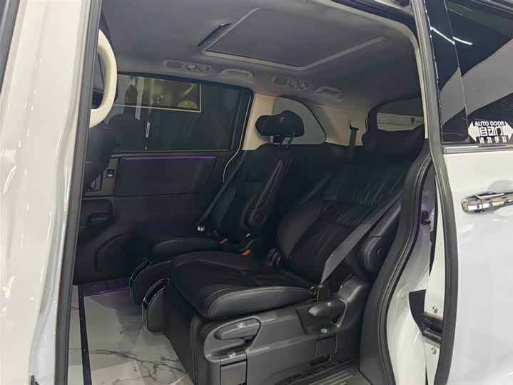 Фото 6 - Honda Odyssey