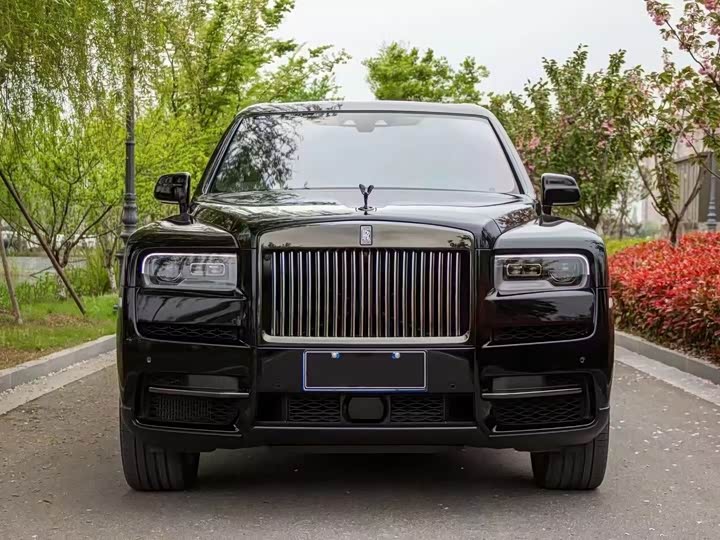 Фото 2 - Rolls-Royce Cullinan