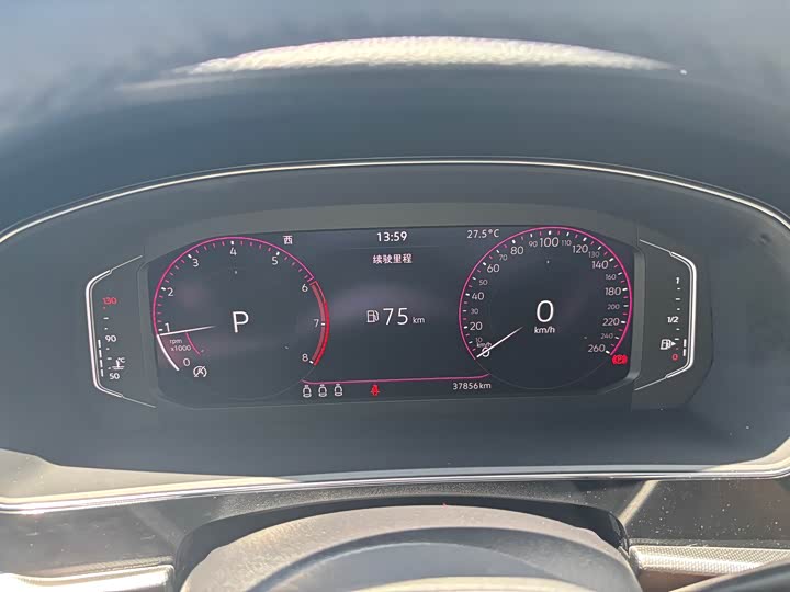 Фото 16 - Volkswagen Passat