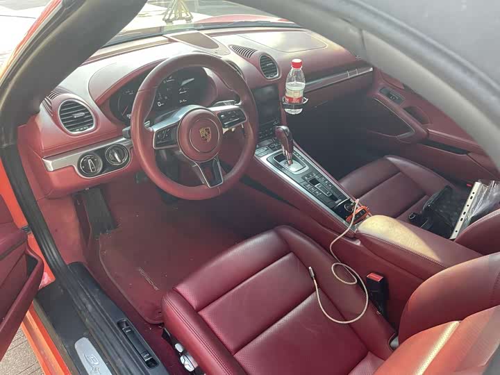 Фото 3 - Porsche 718