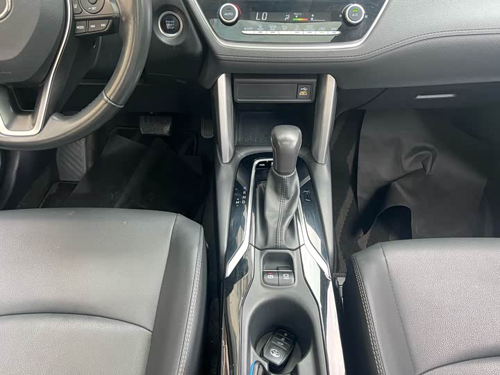 Фото 13 - Toyota Corolla Cross