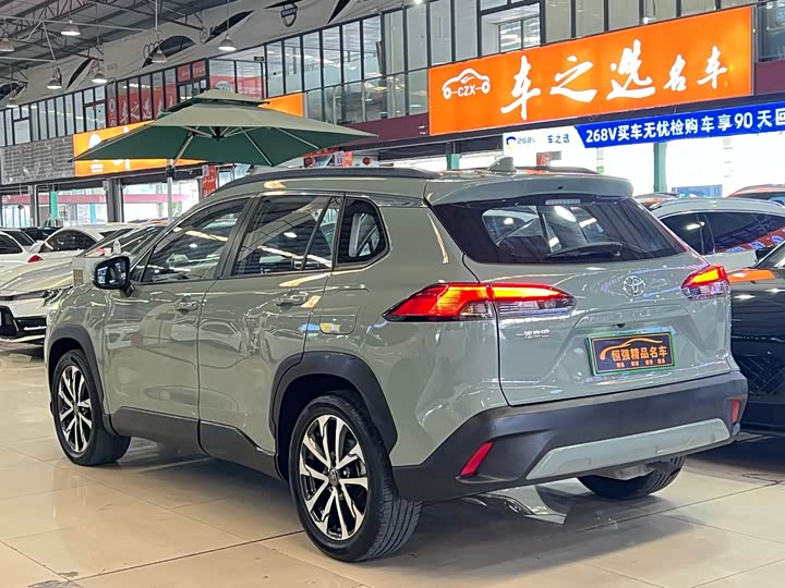 Фото 4 - Toyota Corolla Cross