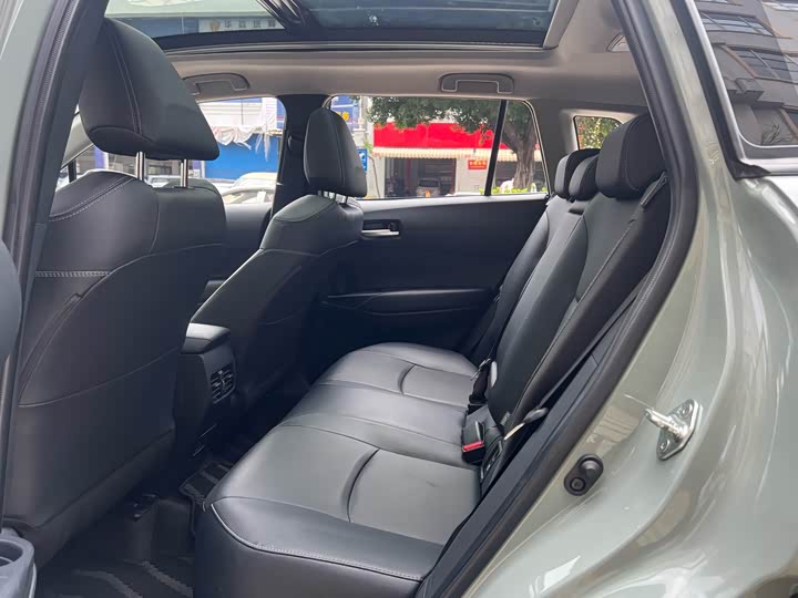 Фото 7 - Toyota Corolla Cross