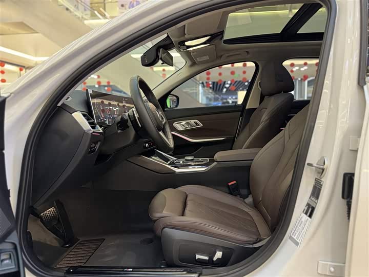 Фото 16 - BMW 3 Series