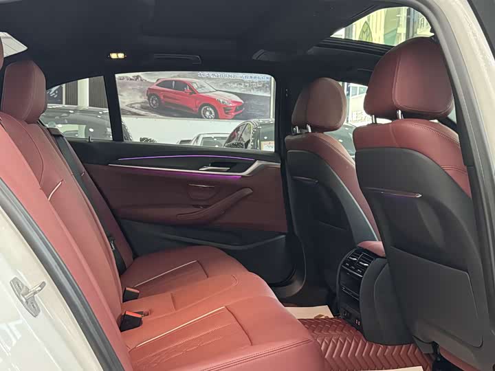 Фото 9 - BMW 5 Series Hybrid