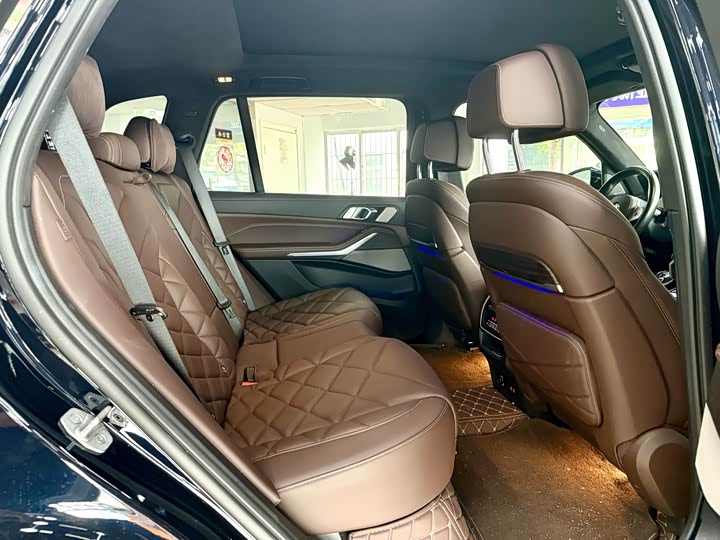 Фото 12 - BMW X5